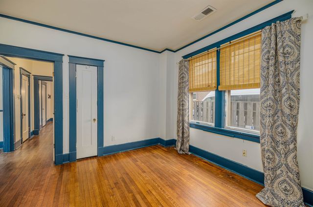 1900 SNOWDEN AVE, Memphis, TN 38107