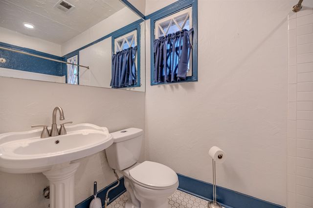 1900 SNOWDEN AVE, Memphis, TN 38107