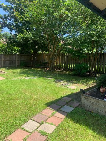 1900 SNOWDEN AVE, Memphis, TN 38107