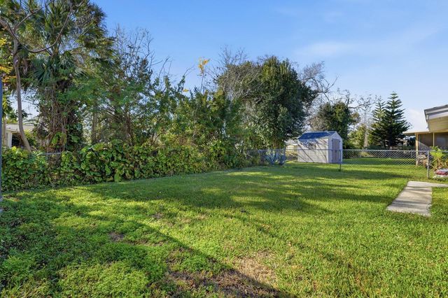 2318 ORIOLE LANE, South Daytona, FL 32119