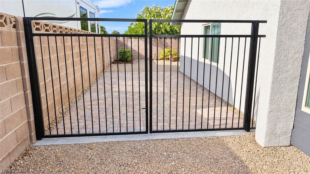 3130 Floral Vista Avenue, Henderson, NV 89014 — photo 3