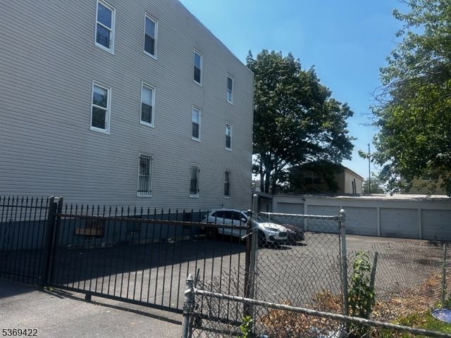 615 S 17Th St, Newark City, NJ 07103