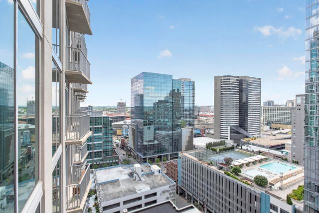 415 Church St Apt 1702, Nashville, TN 37219