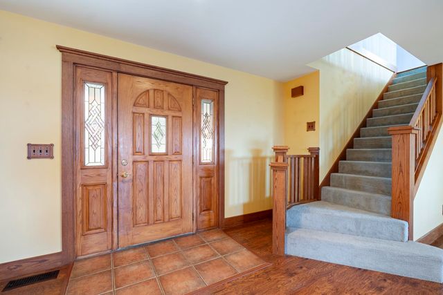 1791 Chapman Lake Drive, Warsaw, IN 46582