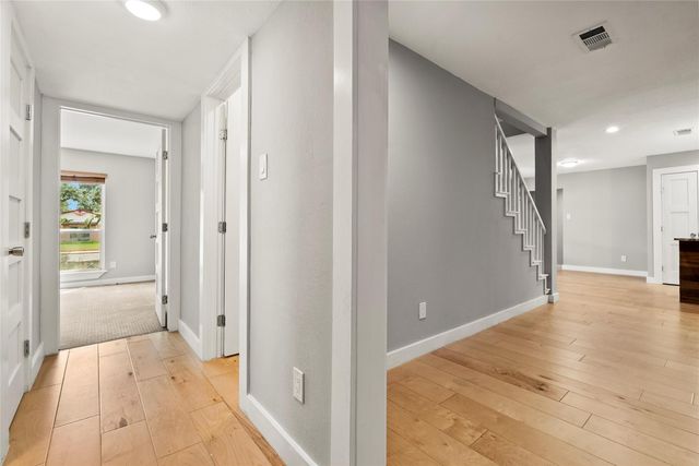 2600 Rogge LN, Austin, TX 78723
