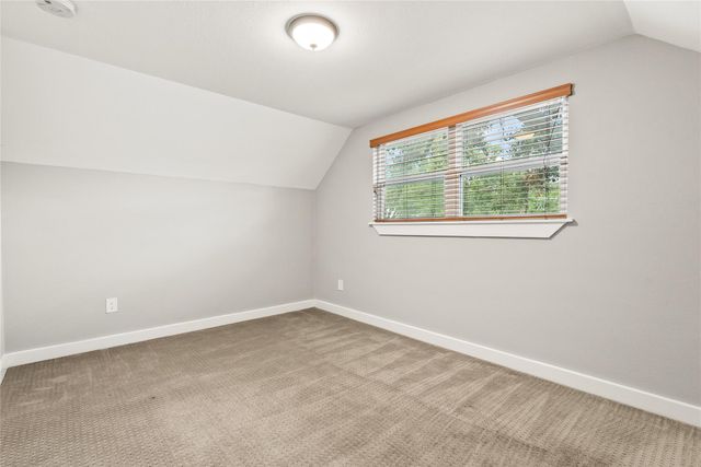 2600 Rogge LN, Austin, TX 78723