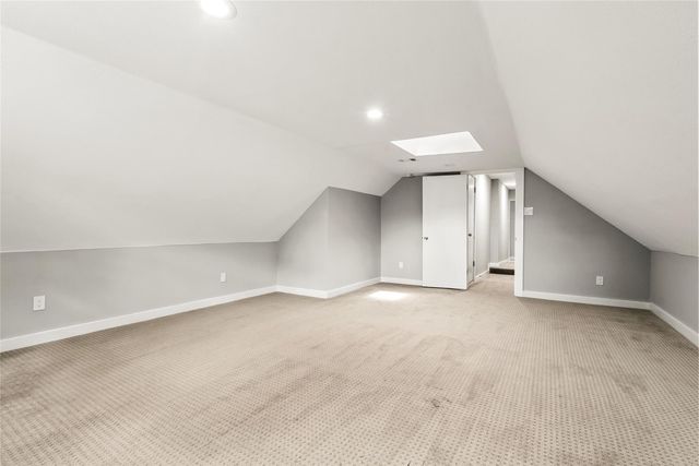 2600 Rogge LN, Austin, TX 78723