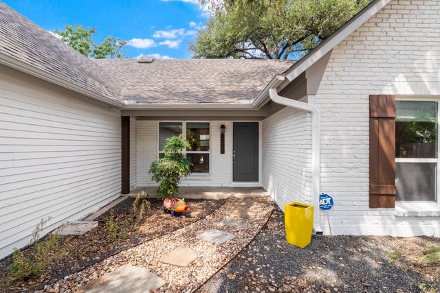 2600 Rogge LN, Austin, TX 78723