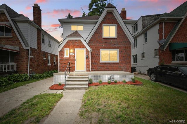 18287 Santa Rosa Drive, Detroit, MI 48221