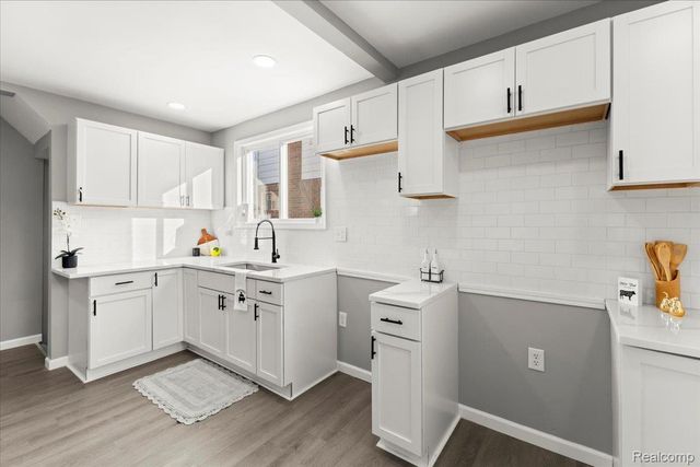 18287 Santa Rosa Drive, Detroit, MI 48221