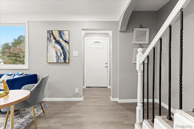 18287 Santa Rosa Drive, Detroit, MI 48221