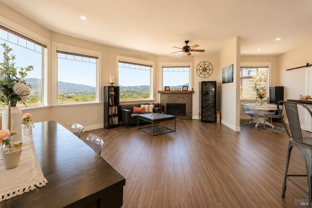 17535 Meadow View Dr, Hidden Valley Lake, CA 95467