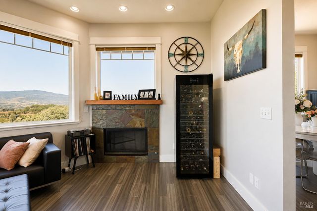 17535 Meadow View Dr, Hidden Valley Lake, CA 95467