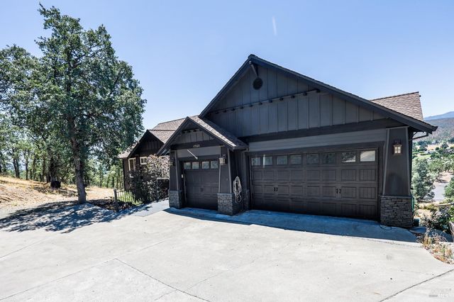 17535 Meadow View Dr, Hidden Valley Lake, CA 95467