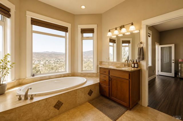 17535 Meadow View Dr, Hidden Valley Lake, CA 95467