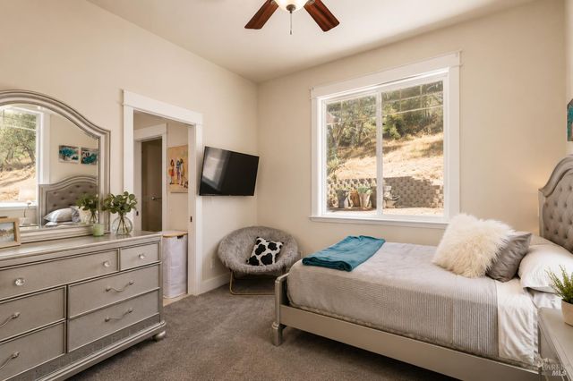 17535 Meadow View Dr, Hidden Valley Lake, CA 95467
