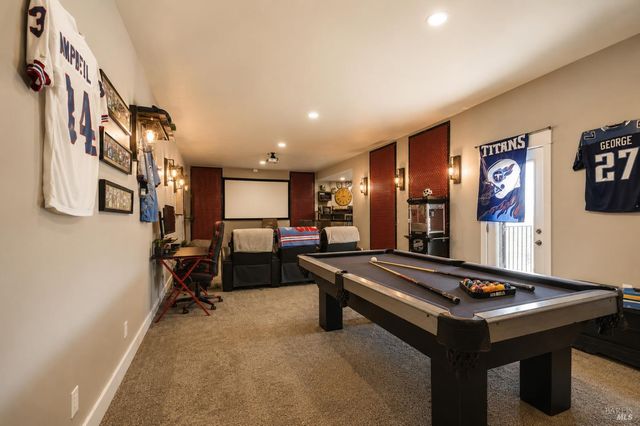 17535 Meadow View Dr, Hidden Valley Lake, CA 95467