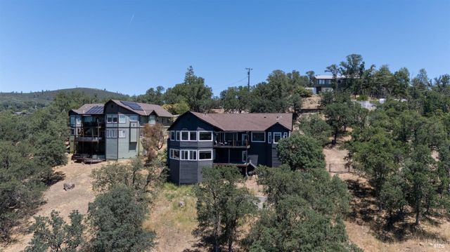 17535 Meadow View Dr, Hidden Valley Lake, CA 95467