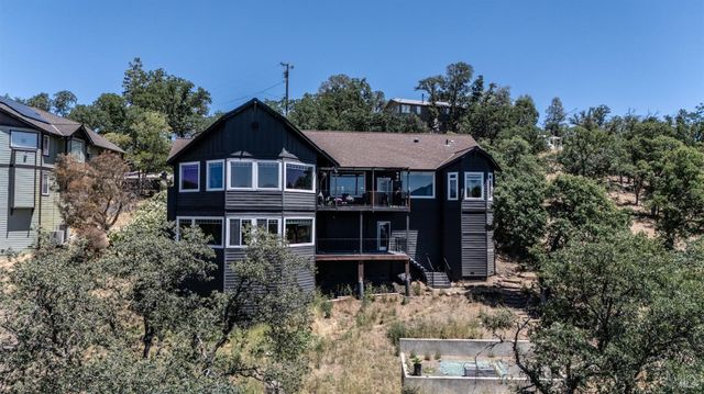 17535 Meadow View Dr, Hidden Valley Lake, CA 95467