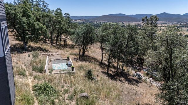 17535 Meadow View Dr, Hidden Valley Lake, CA 95467