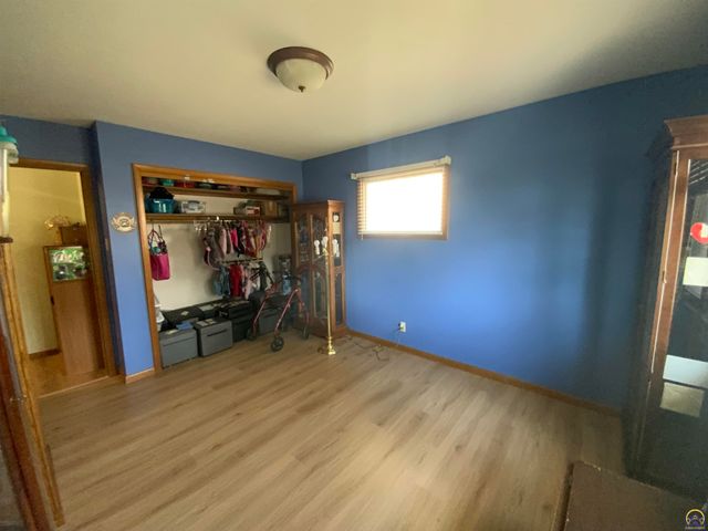 2869 SW Jewell AVE, Topeka, KS 66611