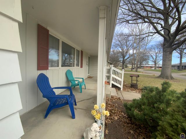 2869 SW Jewell AVE, Topeka, KS 66611