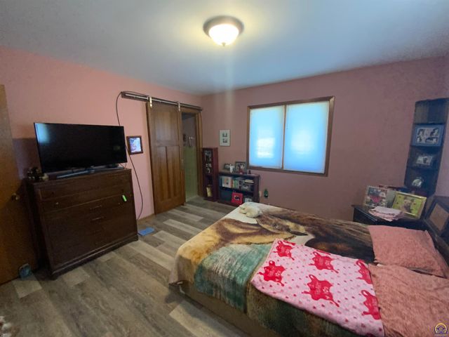 2869 SW Jewell AVE, Topeka, KS 66611