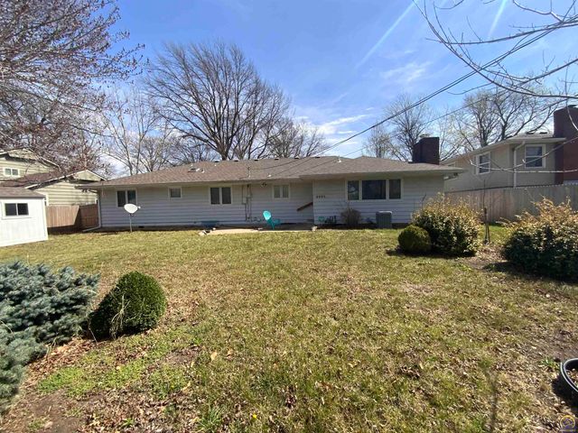 2869 SW Jewell AVE, Topeka, KS 66611