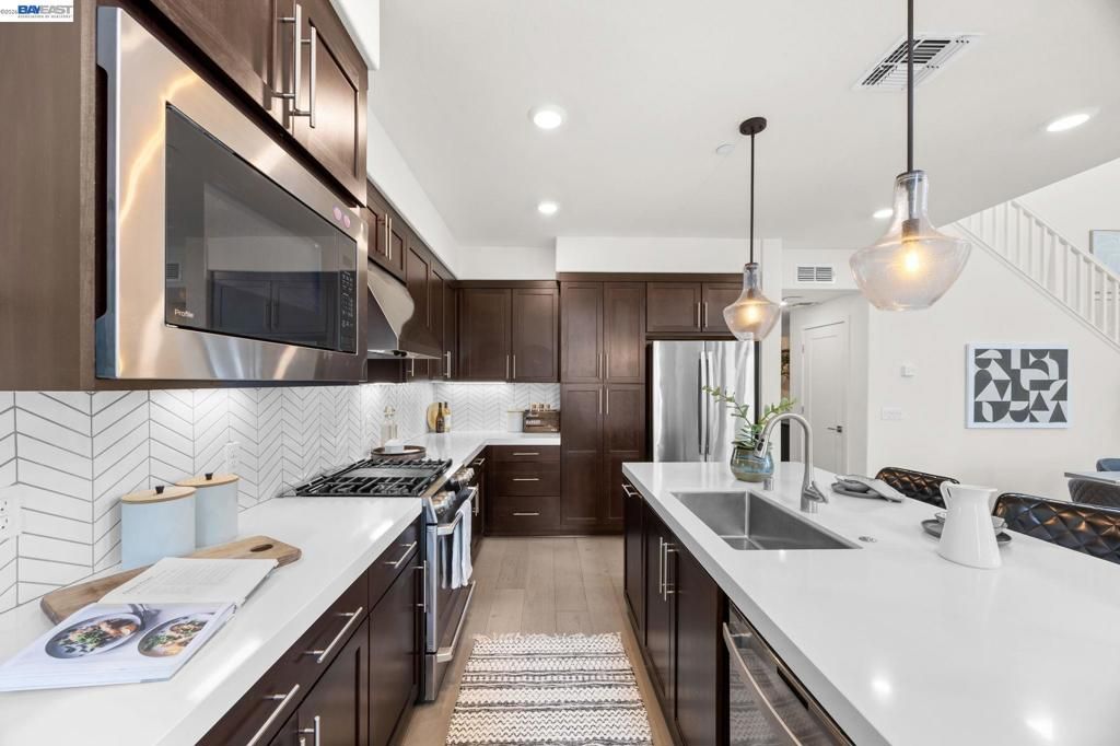 Image 13 of property listing at 45139 Challenge Cmn 1001, Fremont, CA 94538