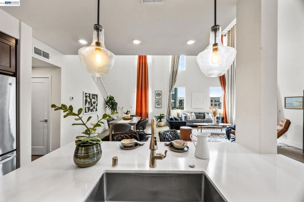 Image 14 of property listing at 45139 Challenge Cmn 1001, Fremont, CA 94538