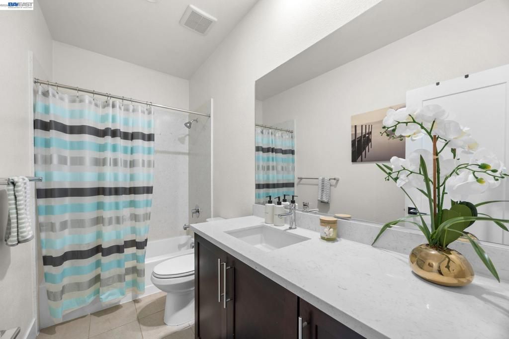 Image 15 of property listing at 45139 Challenge Cmn 1001, Fremont, CA 94538