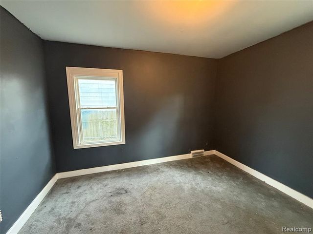 19424 Orleans Street, Detroit, MI 48203