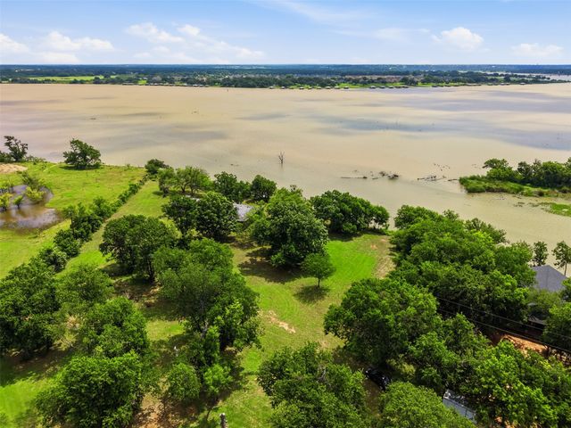 3300 Sunrise Court, Granbury, TX 76048