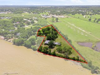 3300 Sunrise Court, Granbury, TX 76048