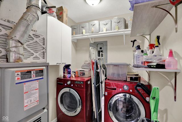 1427 Ruth Drive, Indianapolis, IN 46240