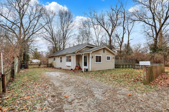 1427 Ruth Drive, Indianapolis, IN 46240