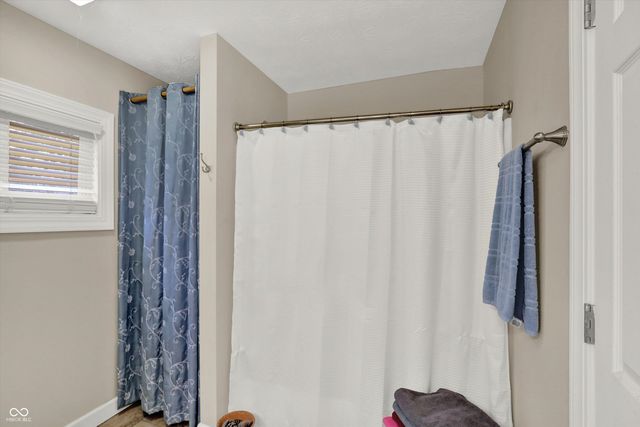 1427 Ruth Drive, Indianapolis, IN 46240