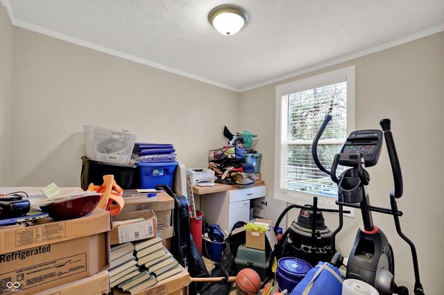 1427 Ruth Drive, Indianapolis, IN 46240