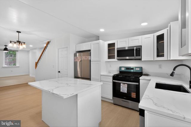 1526 E SUSQUEHANNA AVE, Philadelphia, PA 19125