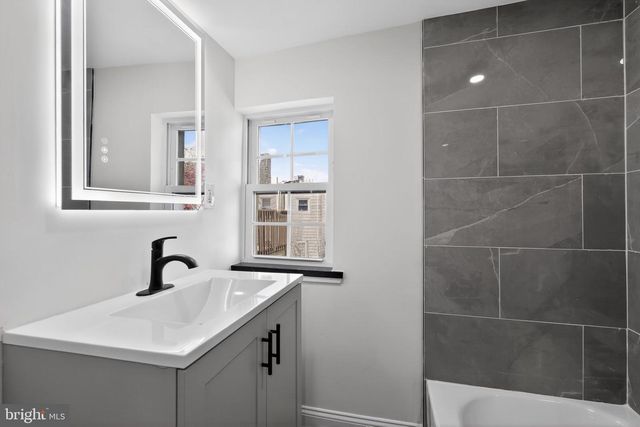 1526 E SUSQUEHANNA AVE, Philadelphia, PA 19125