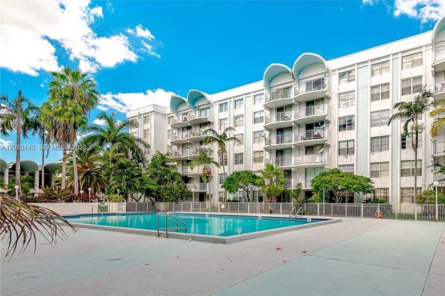492 NW 165th St Road C112, Miami, FL 33169
