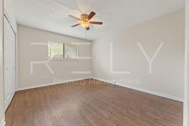 205 W William Cannon DR B, Austin, TX 78745