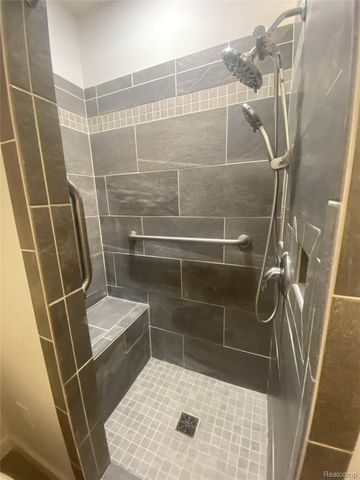 809 Stanton Street, Bay City, MI 48708
