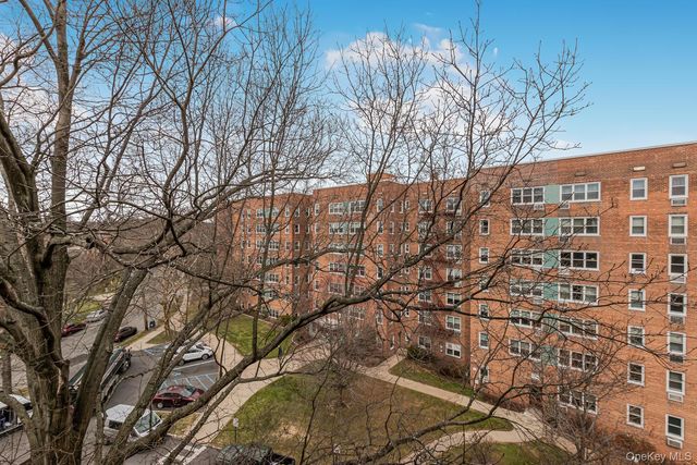 76 DeHaven Drive 6L, Yonkers, NY 10703