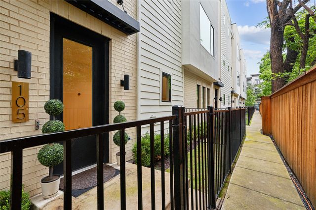 2633 Reagan 105, Dallas, TX 75219