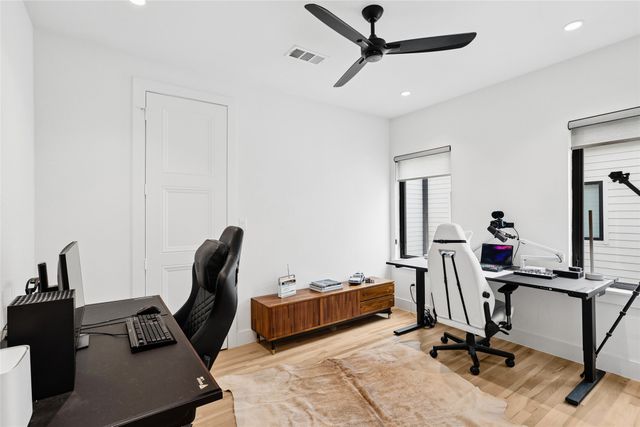 2633 Reagan 105, Dallas, TX 75219