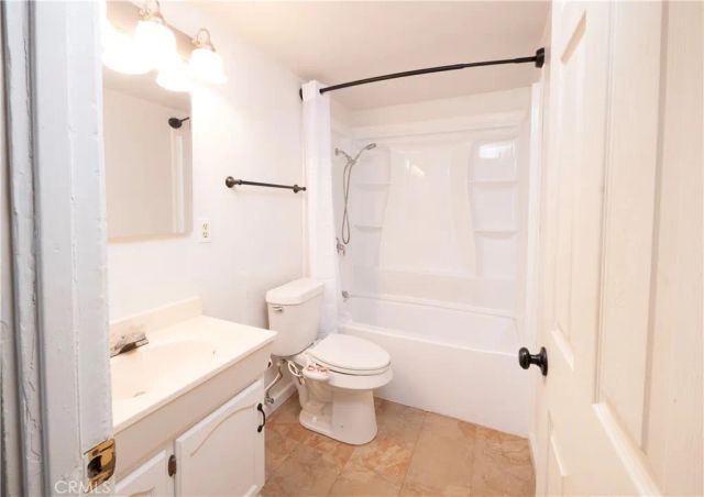 1114 E Lemon, Glendora, CA 91741