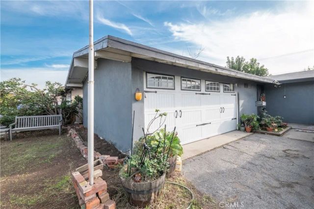 1114 E Lemon, Glendora, CA 91741