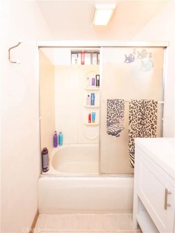 1114 E Lemon, Glendora, CA 91741