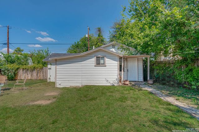 1031 W Mulberry Ave Apt 2, San Antonio, TX 78201
